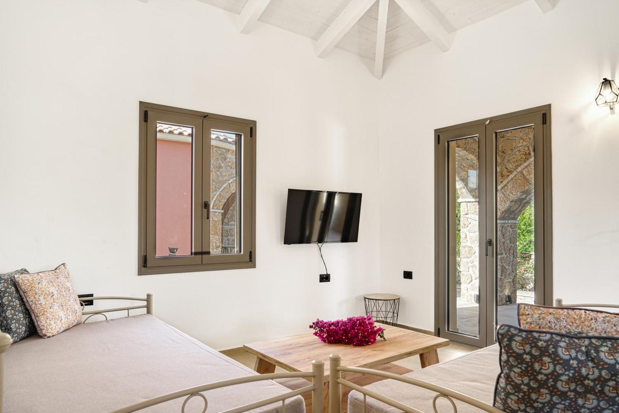 Astarte Villas - Astra Private Villas With Pool Василікос Екстер'єр фото