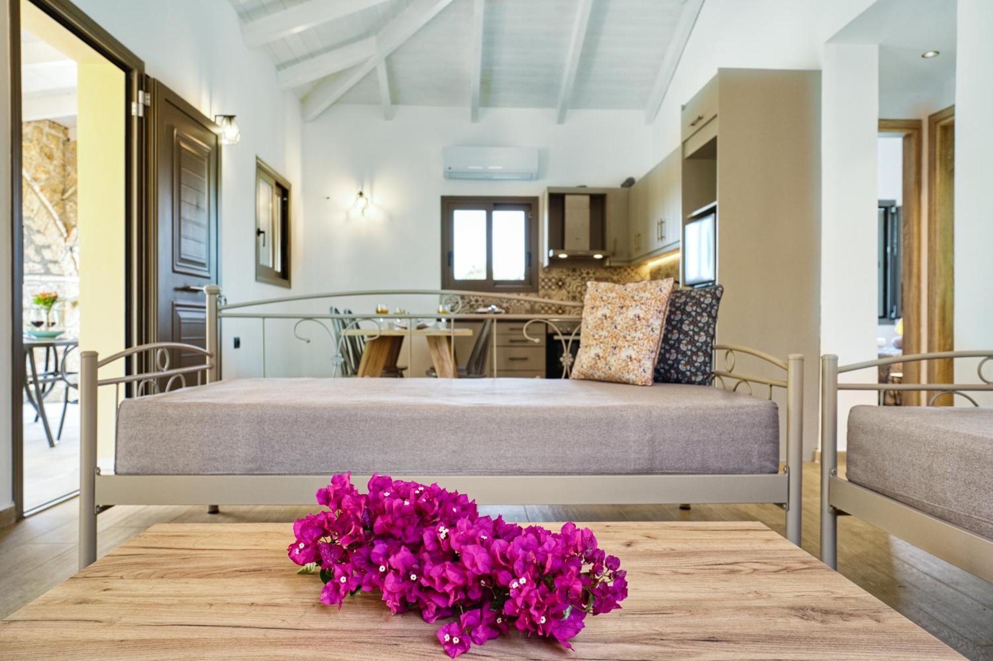 Astarte Villas - Astra Private Villas With Pool Василікос Екстер'єр фото