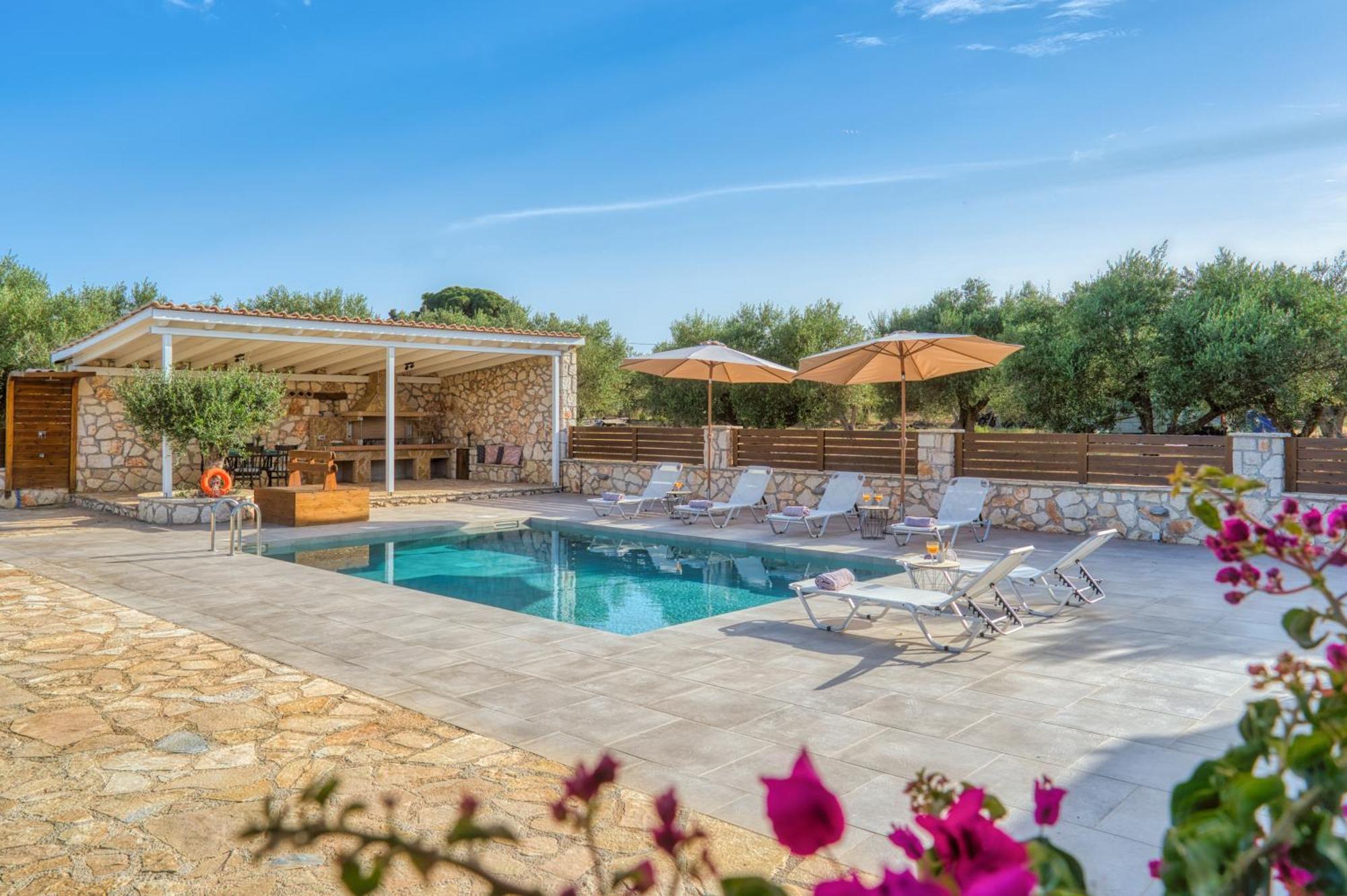 Astarte Villas - Astra Private Villas With Pool Василікос Екстер'єр фото
