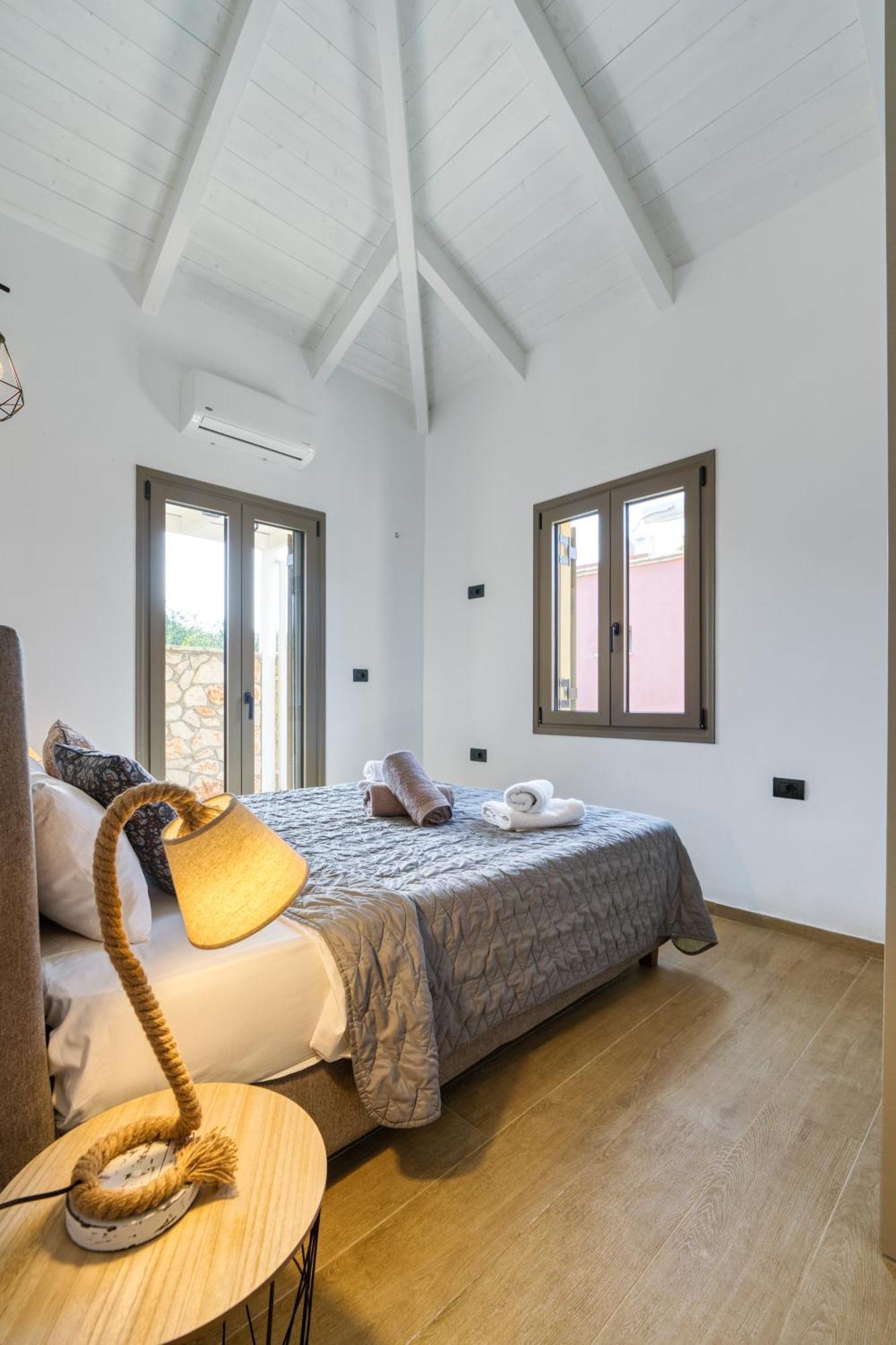 Astarte Villas - Astra Private Villas With Pool Василікос Екстер'єр фото