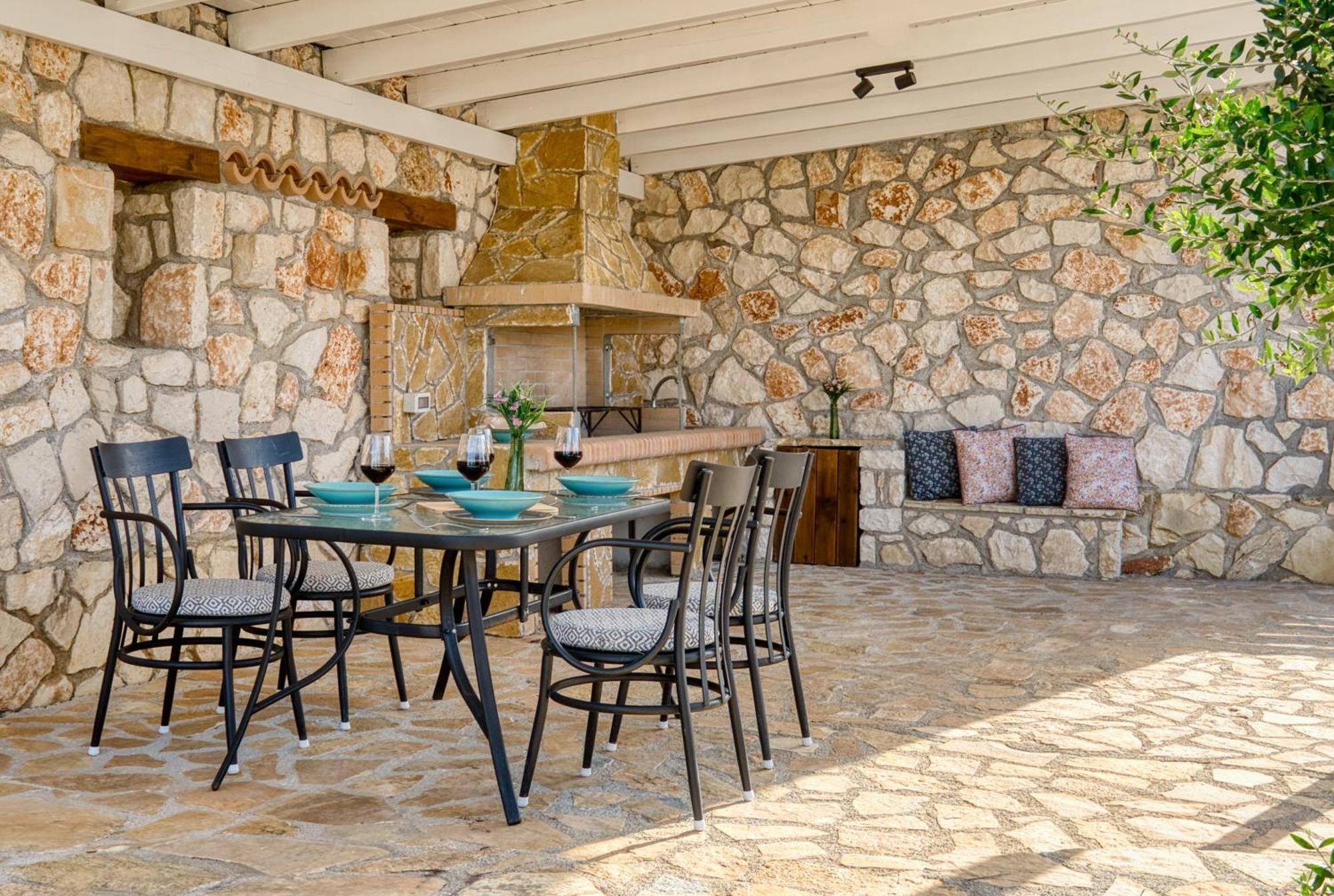 Astarte Villas - Astra Private Villas With Pool Василікос Екстер'єр фото