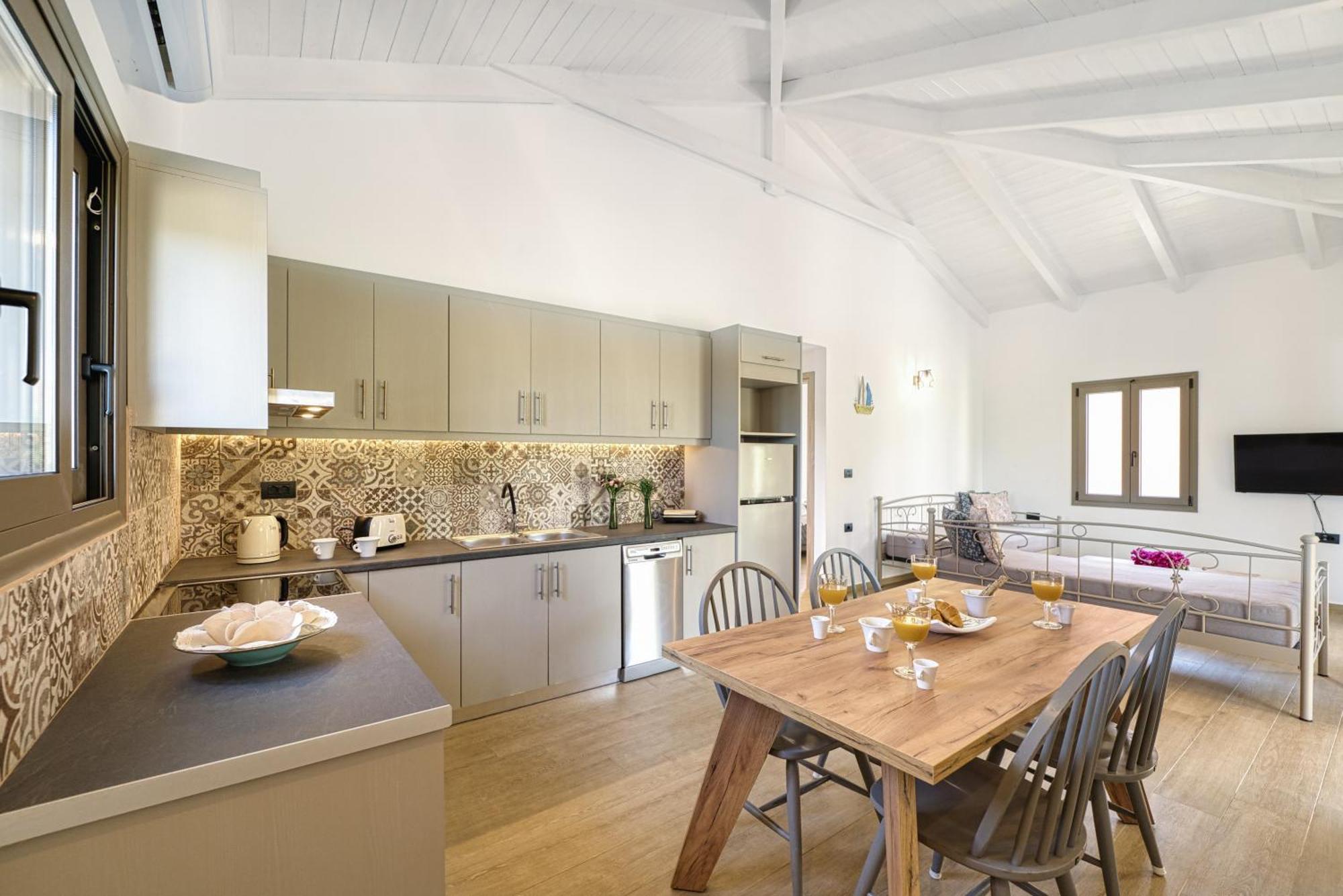 Astarte Villas - Astra Private Villas With Pool Василікос Екстер'єр фото