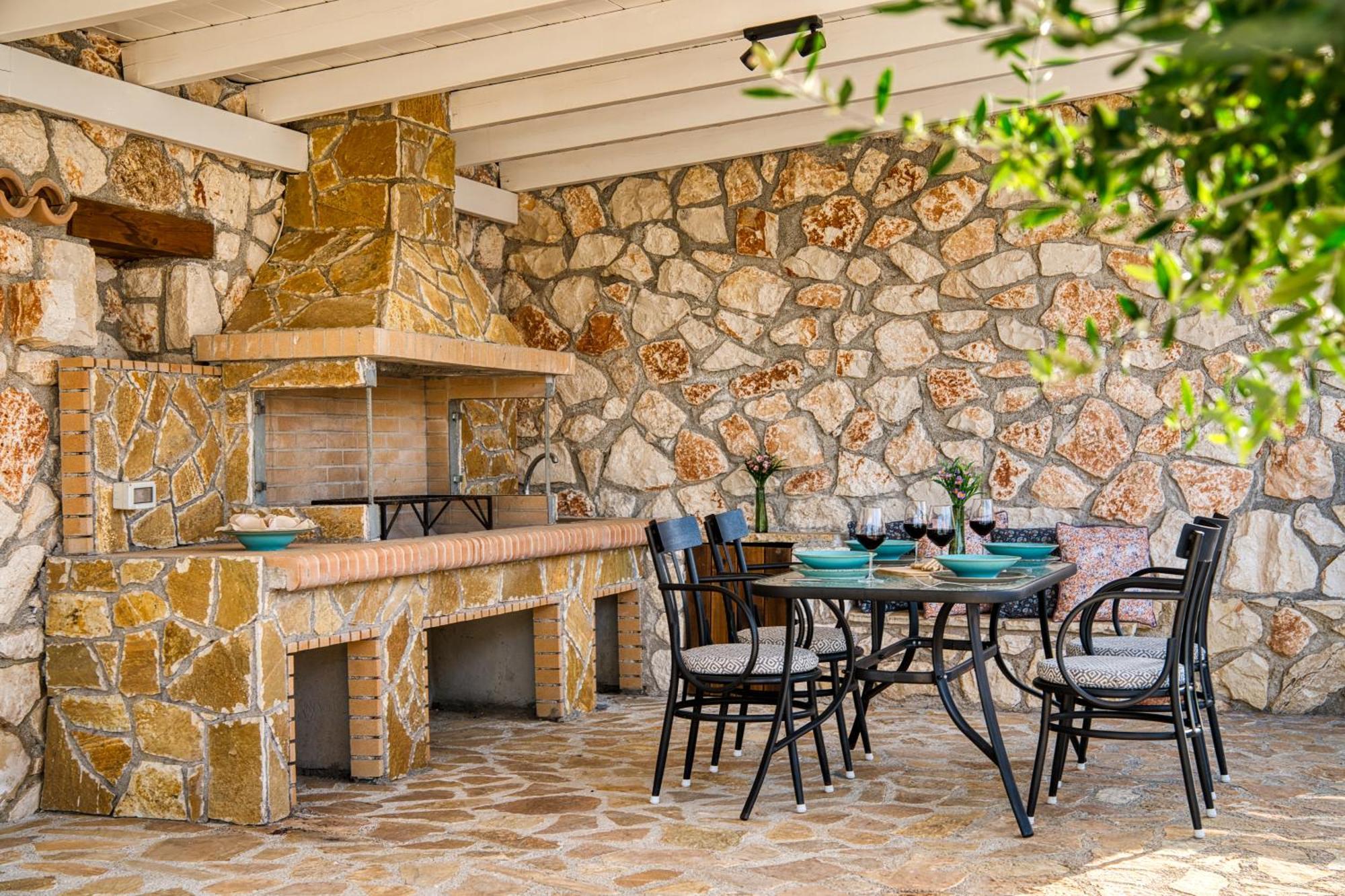 Astarte Villas - Astra Private Villas With Pool Василікос Екстер'єр фото